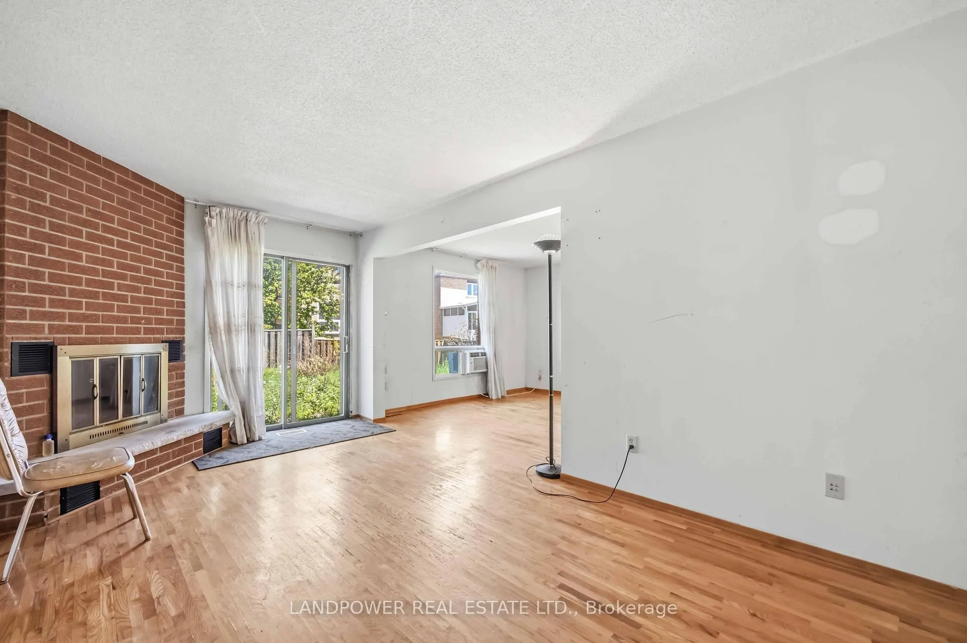 Photo 12 of 85 Tangmere Crescent, Markham, Milliken Mills East — HOMEH