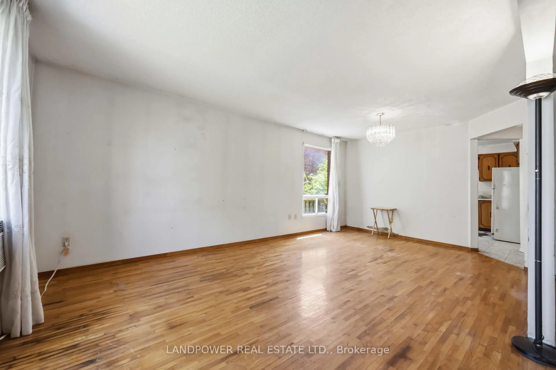 Photo 13 of 85 Tangmere Crescent, Markham, Milliken Mills East — HOMEH