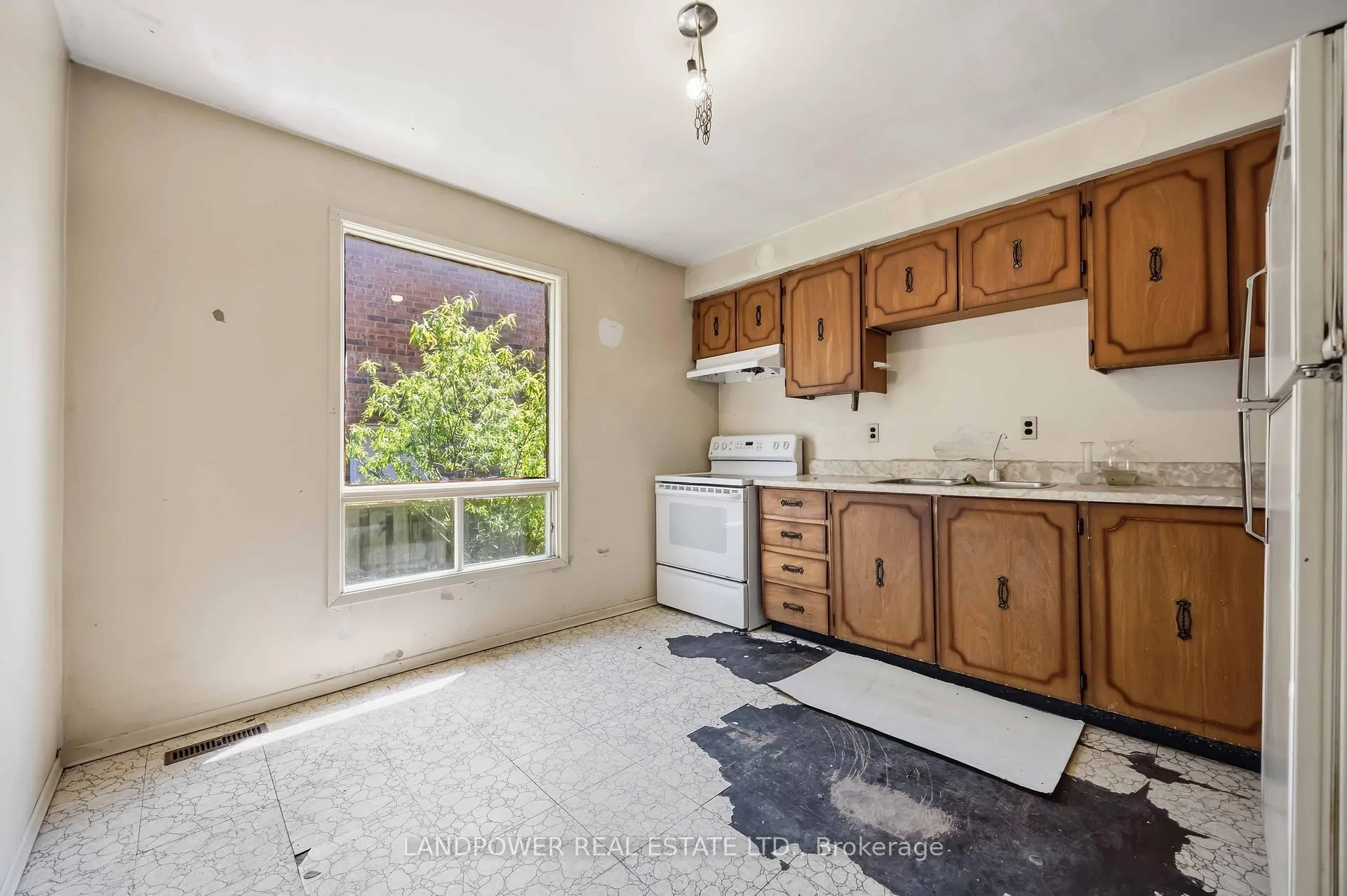 Photo 24 of 85 Tangmere Crescent, Markham, Milliken Mills East — HOMEH