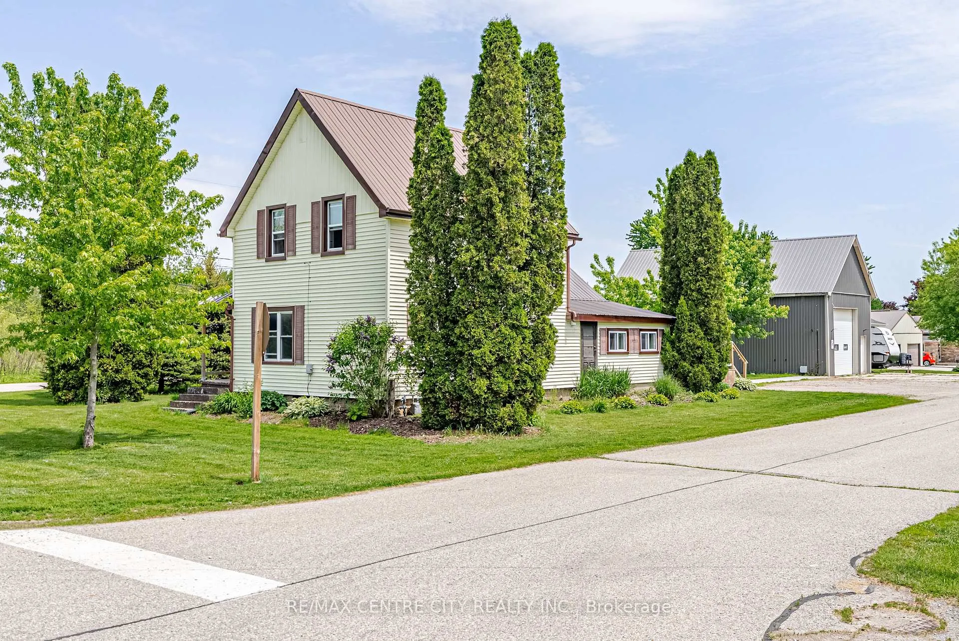 Photo of 11812 Superior Street