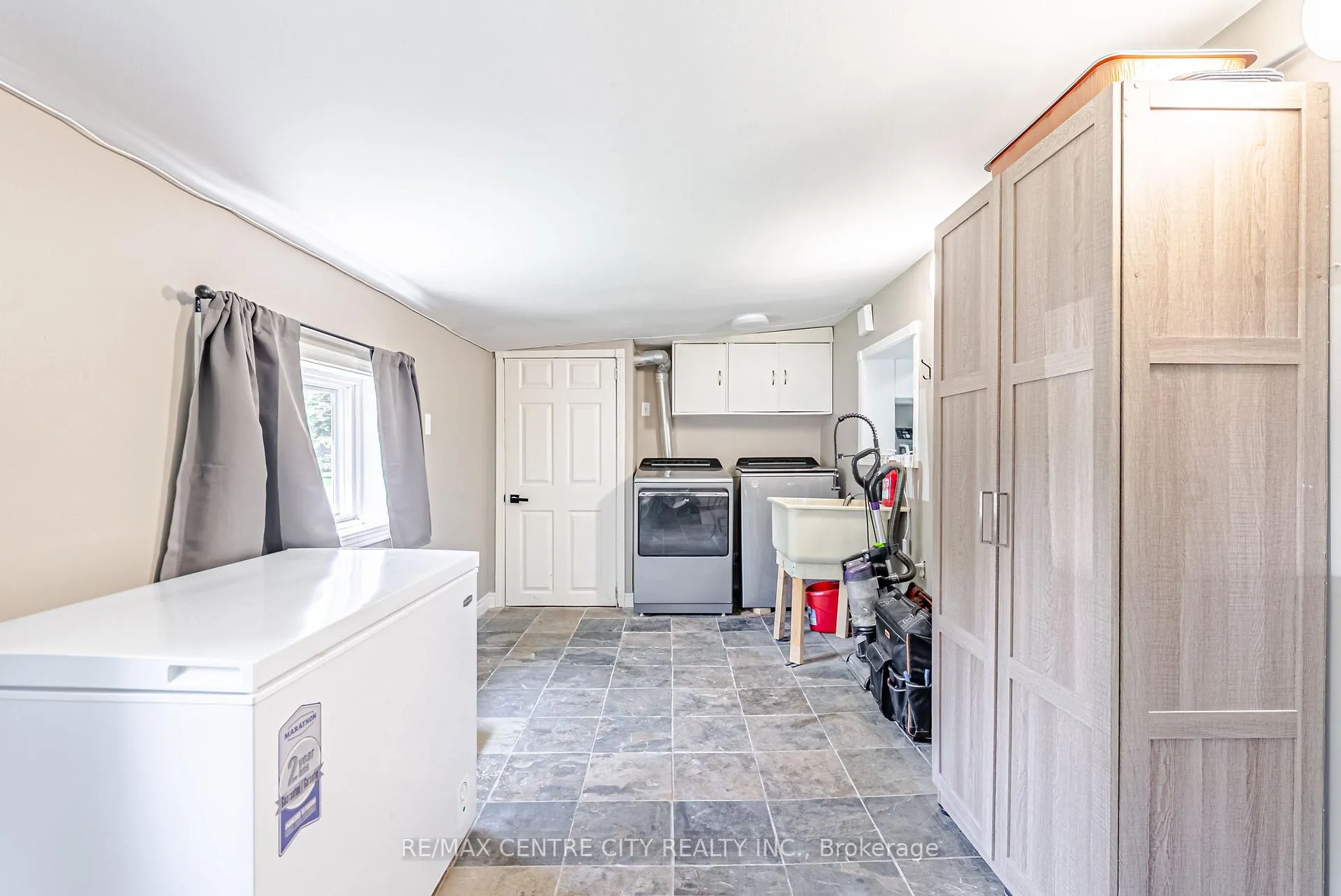 Photo 12 of 11812 Superior Street, Malahide, Springfield — HOMEH