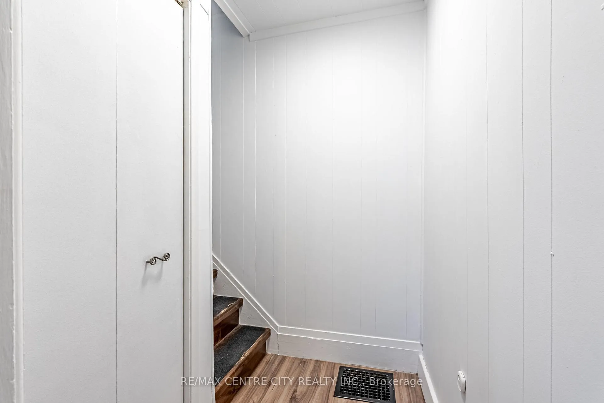 Photo 30 of 11812 Superior Street, Malahide, Springfield — HOMEH