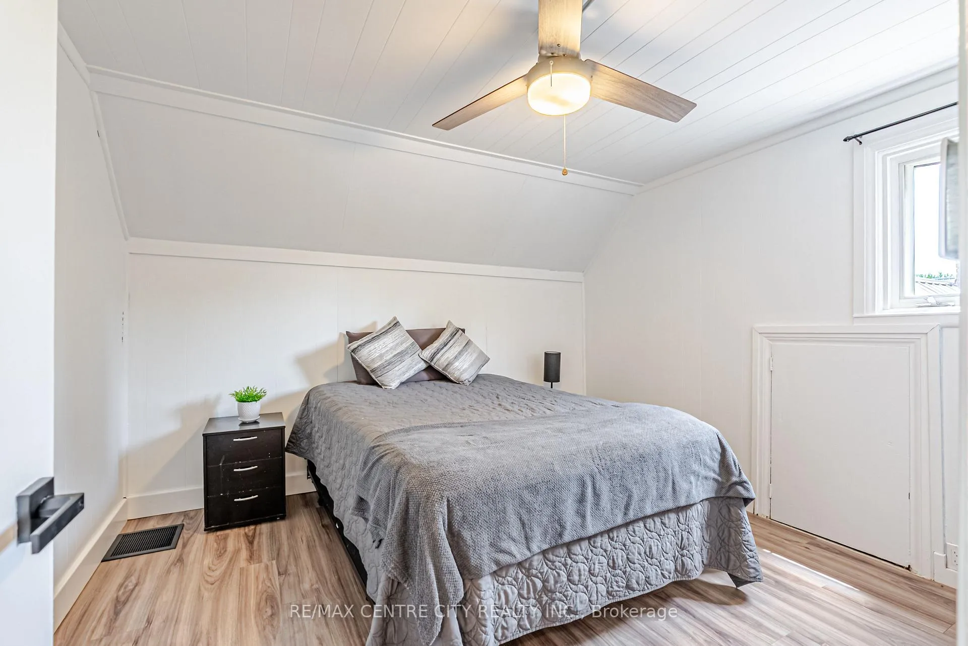Photo 31 of 11812 Superior Street, Malahide, Springfield — HOMEH