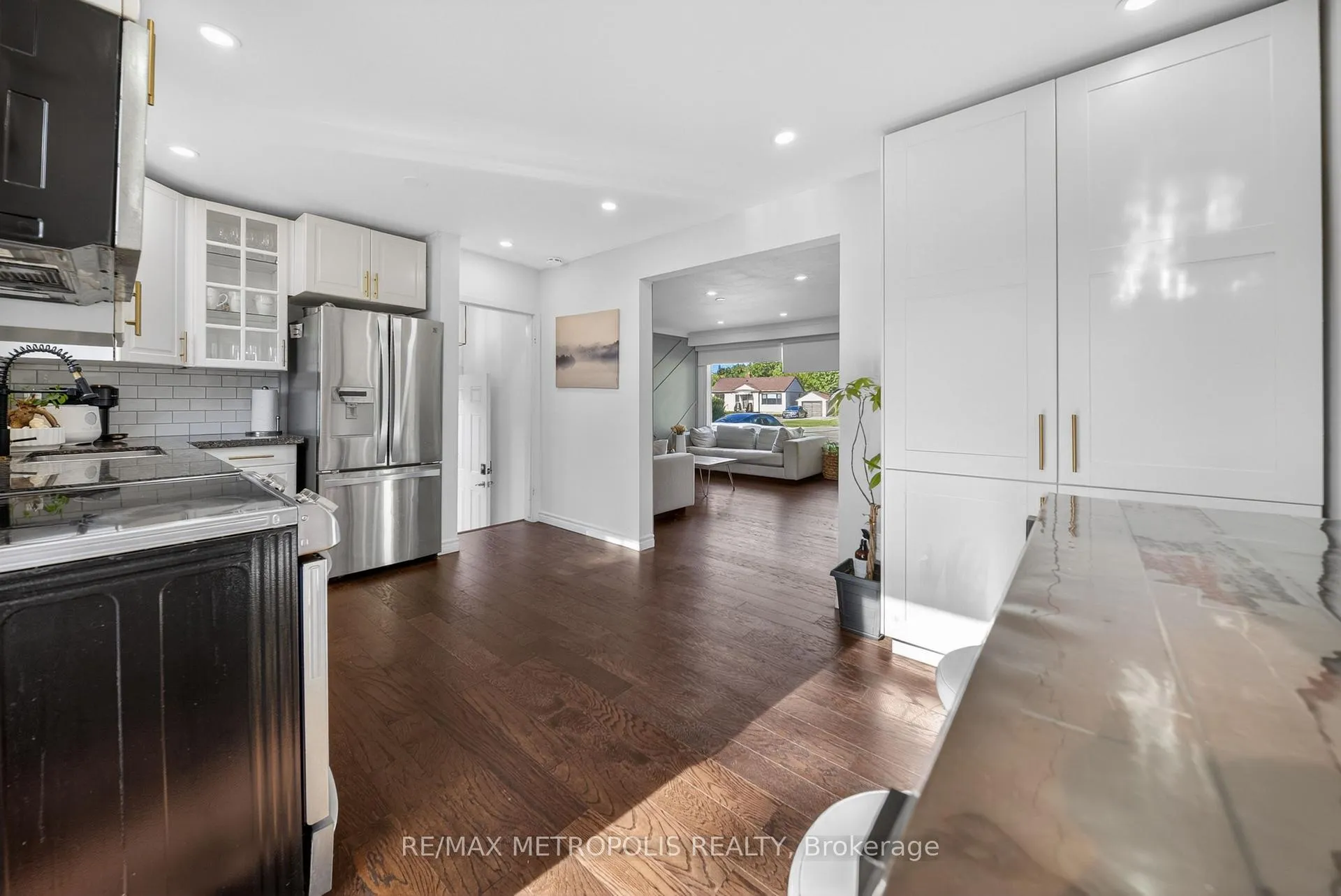 Photo 6 of 601A Geneva Street, St. Catharines, Lakeport — HOMEH