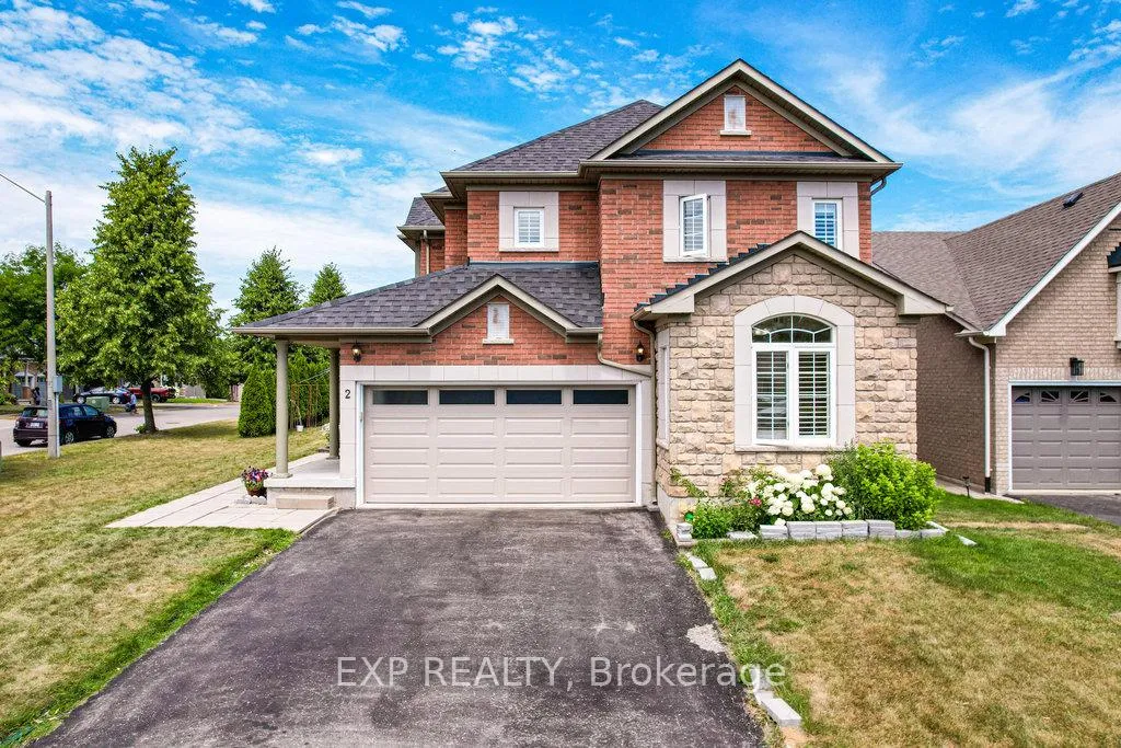 Photo 3 of 2 Carlson Place, Clarington, Bowmanville — HOMEH
