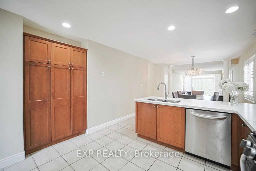 Photo 15 of 2 Carlson Place, Clarington, Bowmanville — HOMEH