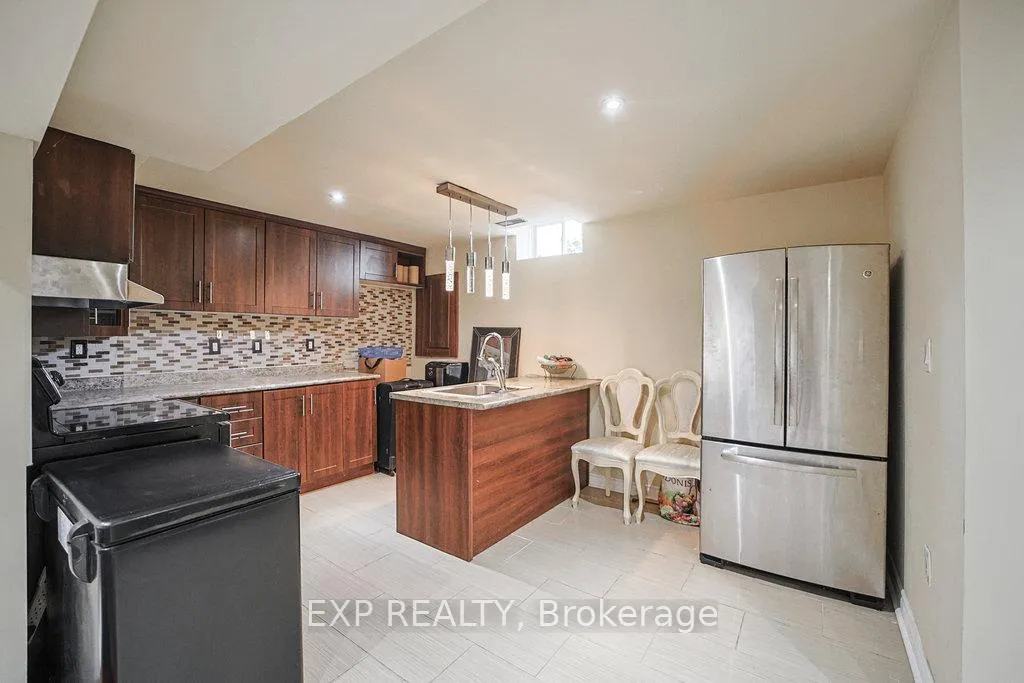 Photo 30 of 2 Carlson Place, Clarington, Bowmanville — HOMEH