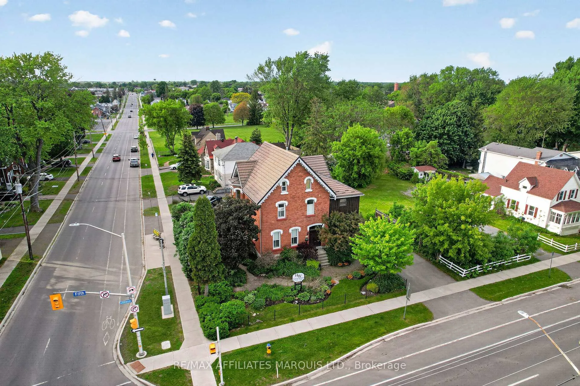 Photo 2 of 105 5th Street E, Cornwall — HOMEH