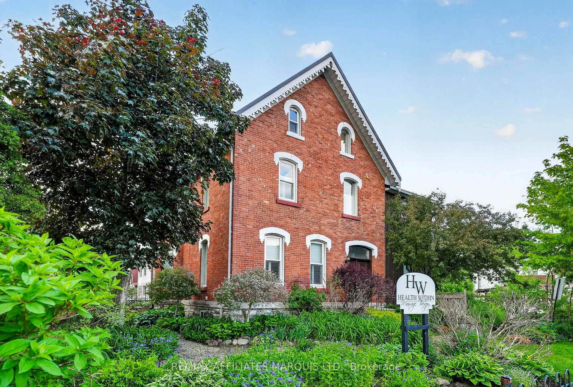 Photo 4 of 105 5th Street E, Cornwall — HOMEH