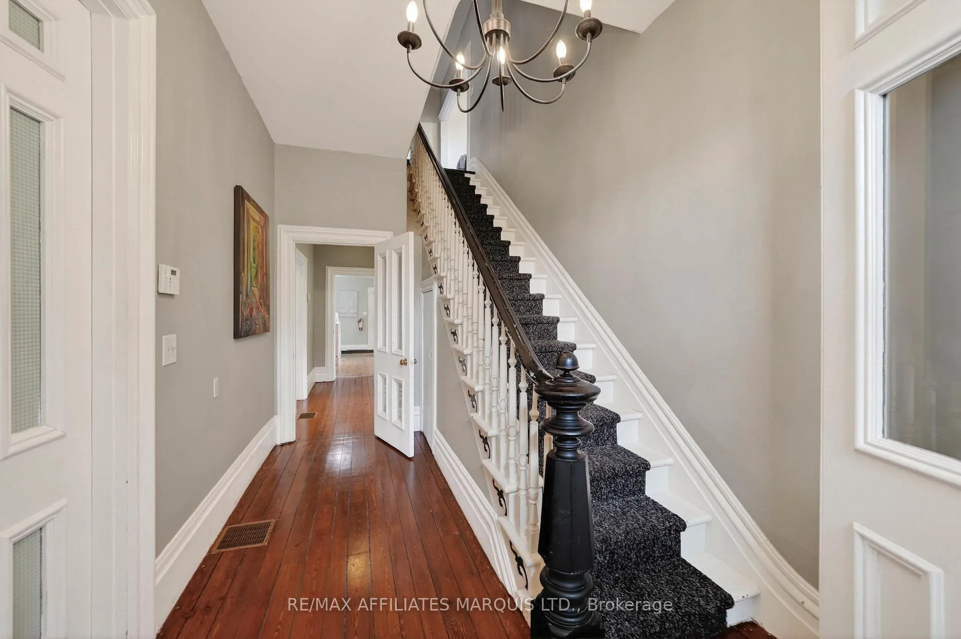 Photo 5 of 105 5th Street E, Cornwall — HOMEH