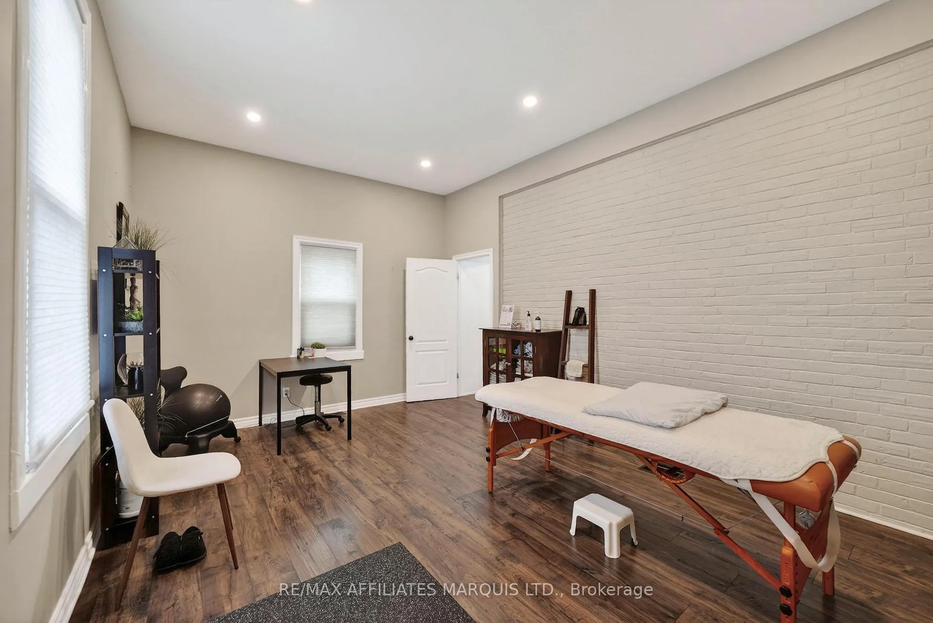 Photo 18 of 105 5th Street E, Cornwall — HOMEH