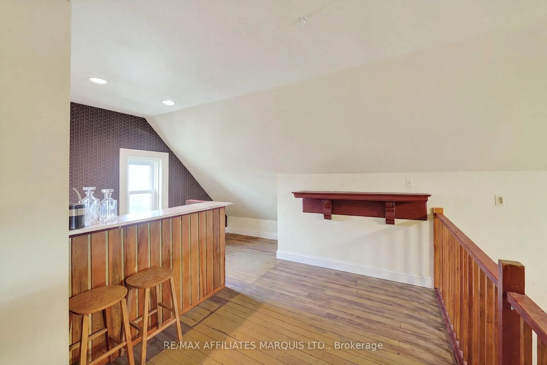 Photo 43 of 105 5th Street E, Cornwall — HOMEH