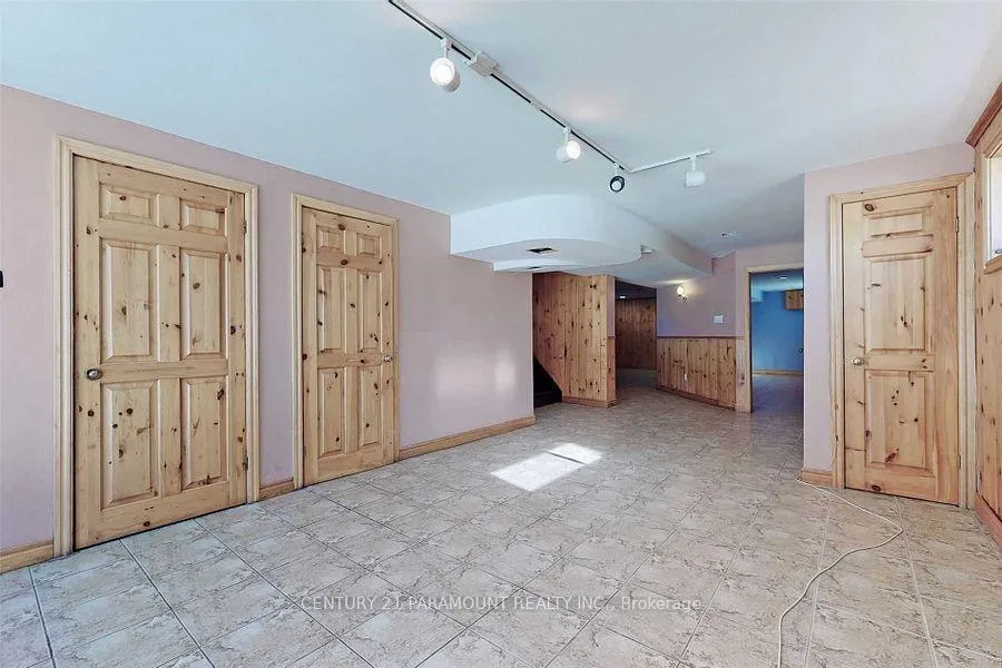 Photo 3 of 8748 Creditview Road, Brampton, Credit Valley — HOMEH