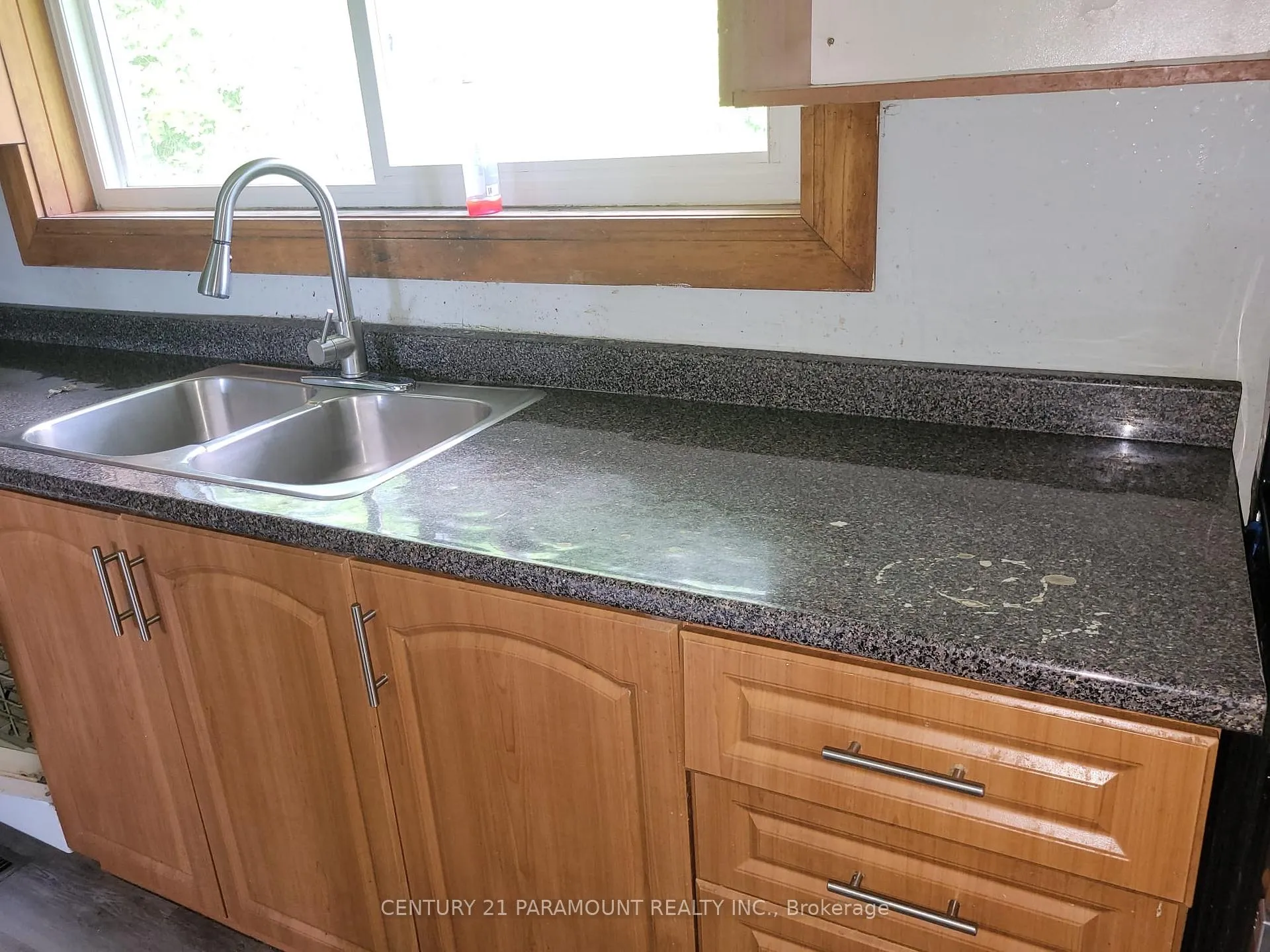 Photo 7 of 8748 Creditview Road, Brampton, Credit Valley — HOMEH