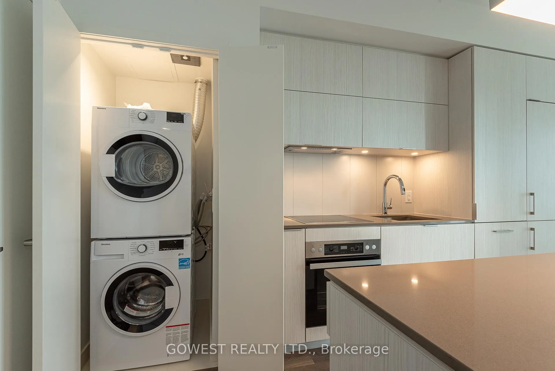 Photo 4 of Unit 2702, 20 Richardson Street, Toronto, Waterfront Communities — HOMEH