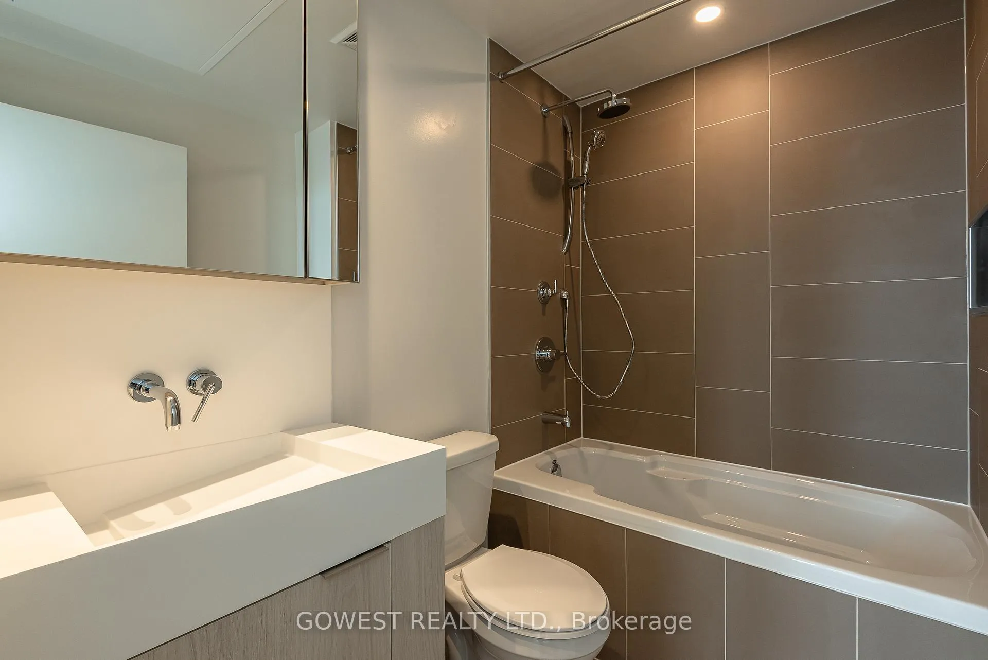 Photo 7 of Unit 2702, 20 Richardson Street, Toronto, Waterfront Communities — HOMEH