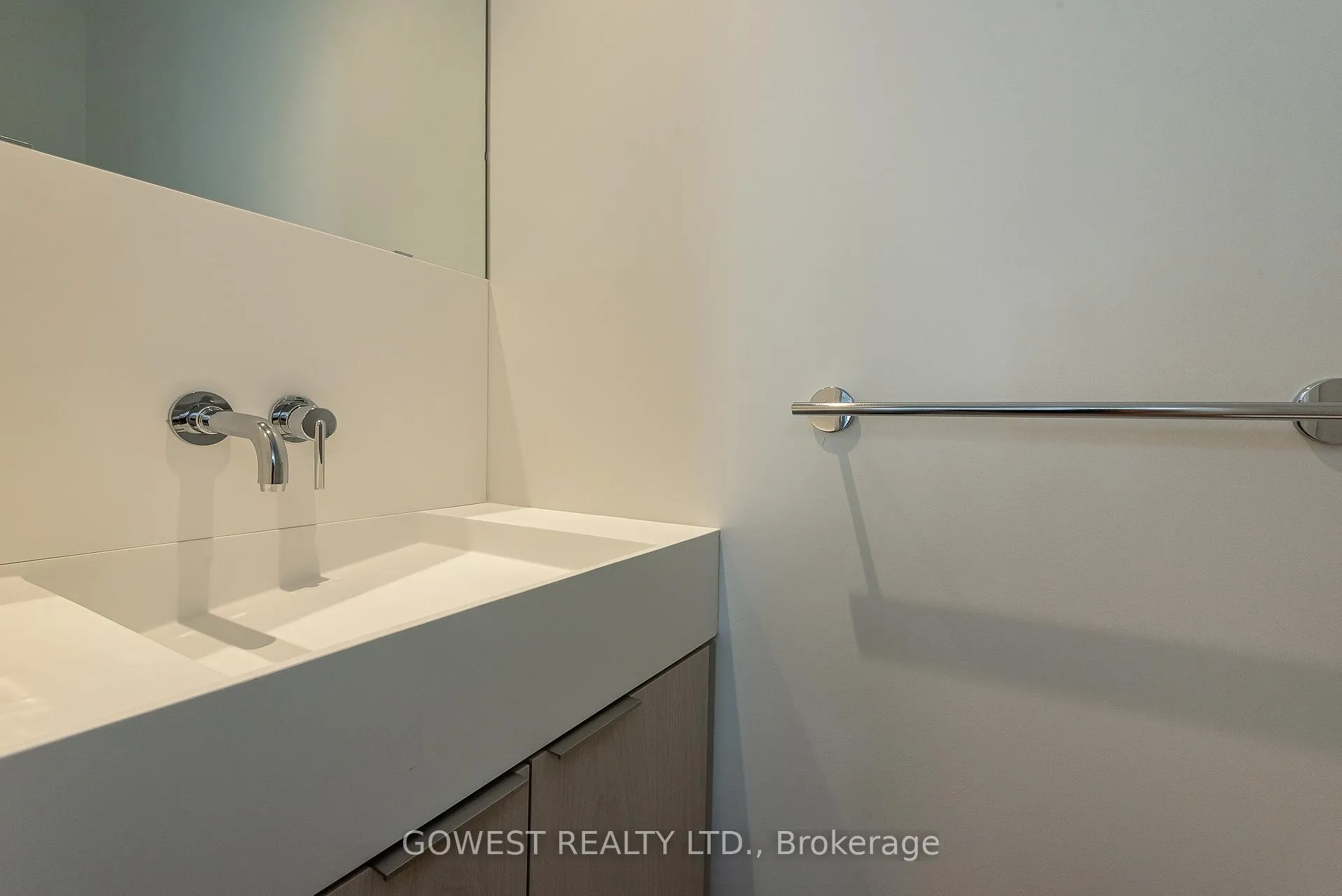 Photo 8 of Unit 2702, 20 Richardson Street, Toronto, Waterfront Communities — HOMEH