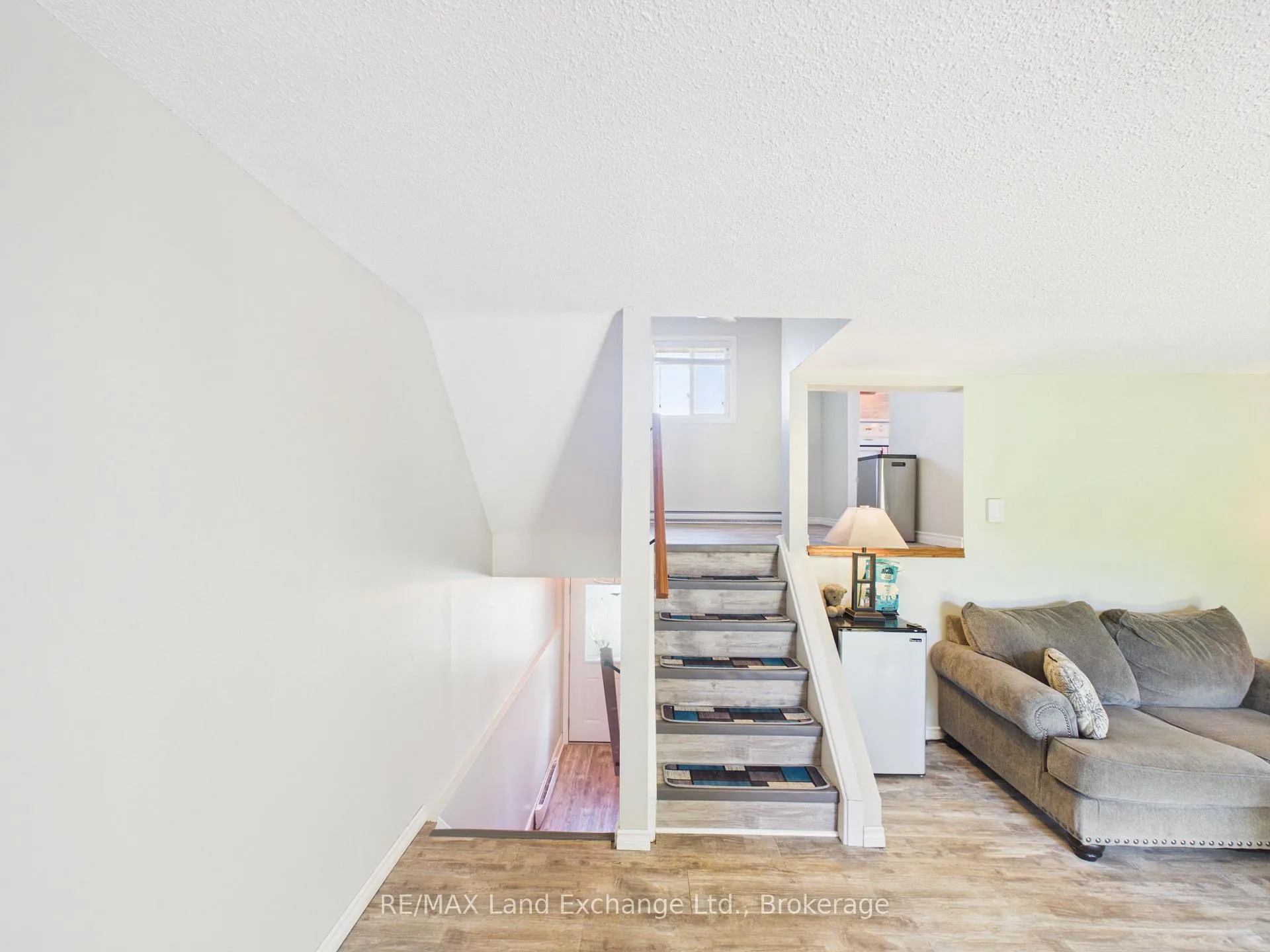 Photo 6 of 658 Hunter Street, Kincardine — HOMEH