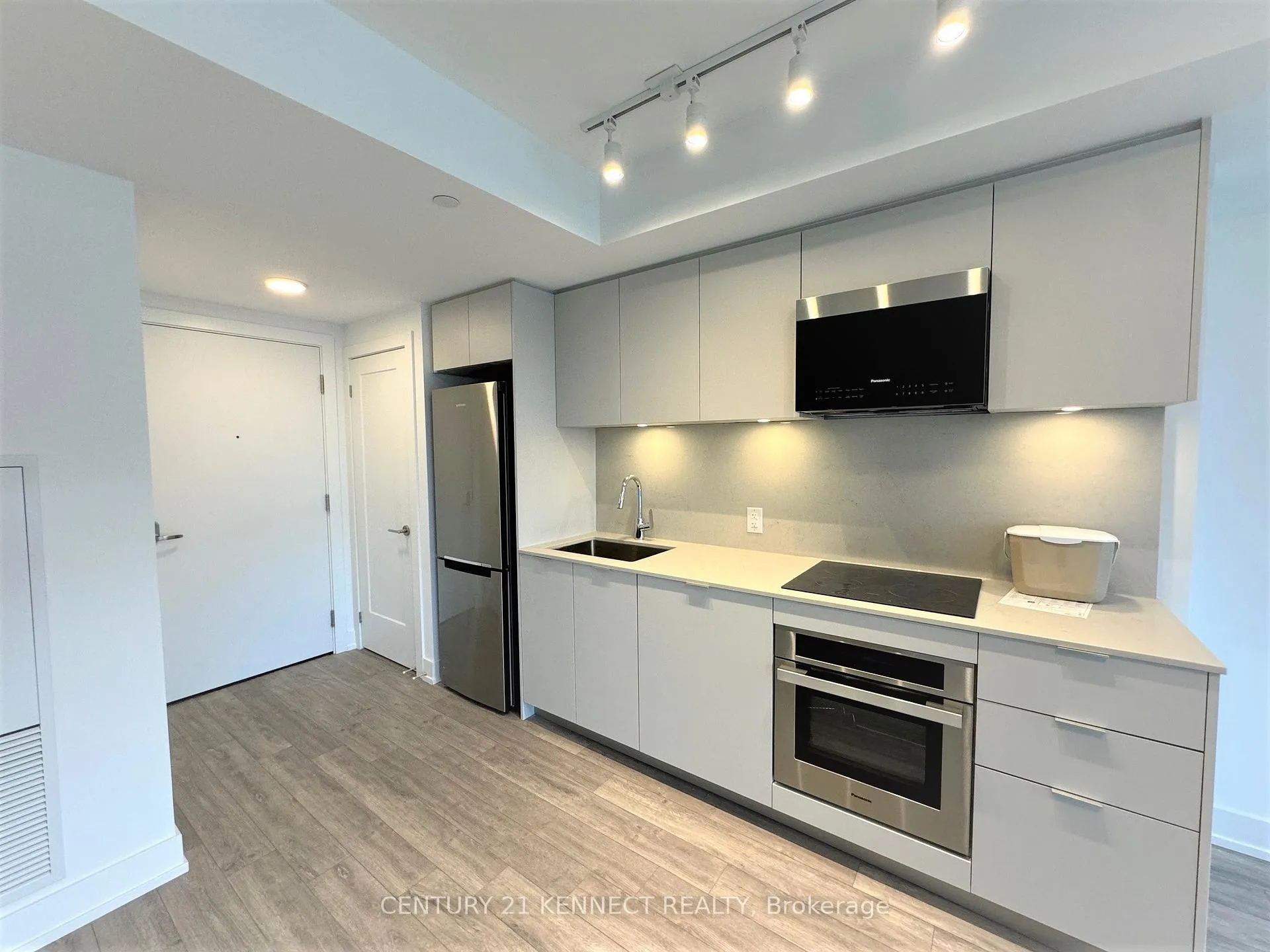 Photo 7 of Unit 912, 9 Clegg Road, Markham, Unionville — HOMEH