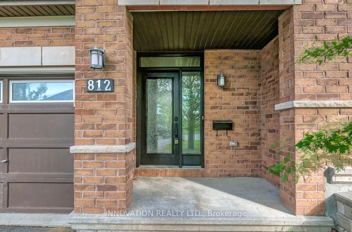 Photo 3 of 812 Fletcher Circle, Ottawa, Kanata - Kanata Lakes/Heritage Hills — HOMEH