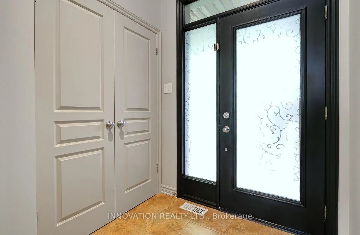 Photo 4 of 812 Fletcher Circle, Ottawa, Kanata - Kanata Lakes/Heritage Hills — HOMEH