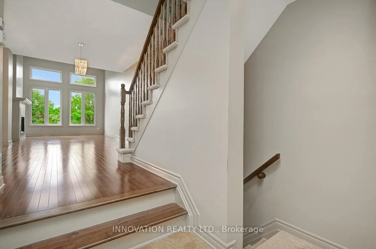 Photo 5 of 812 Fletcher Circle, Ottawa, Kanata - Kanata Lakes/Heritage Hills — HOMEH