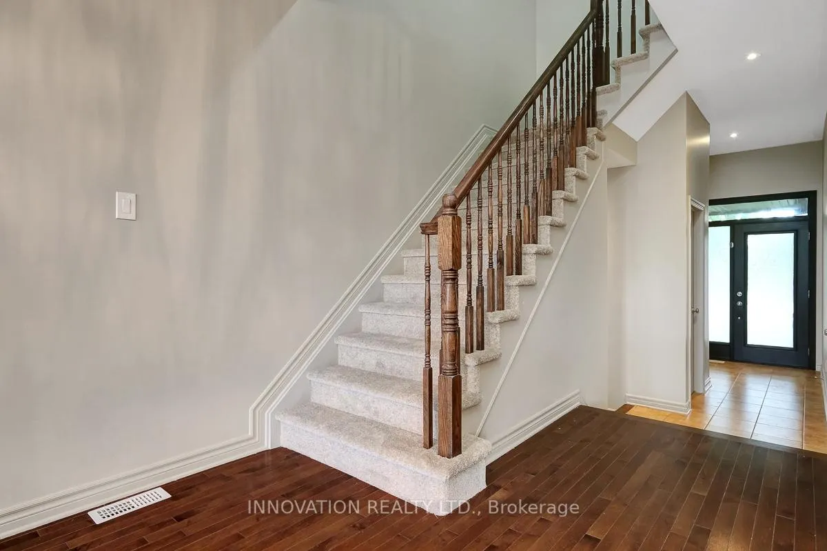 Photo 7 of 812 Fletcher Circle, Ottawa, Kanata - Kanata Lakes/Heritage Hills — HOMEH