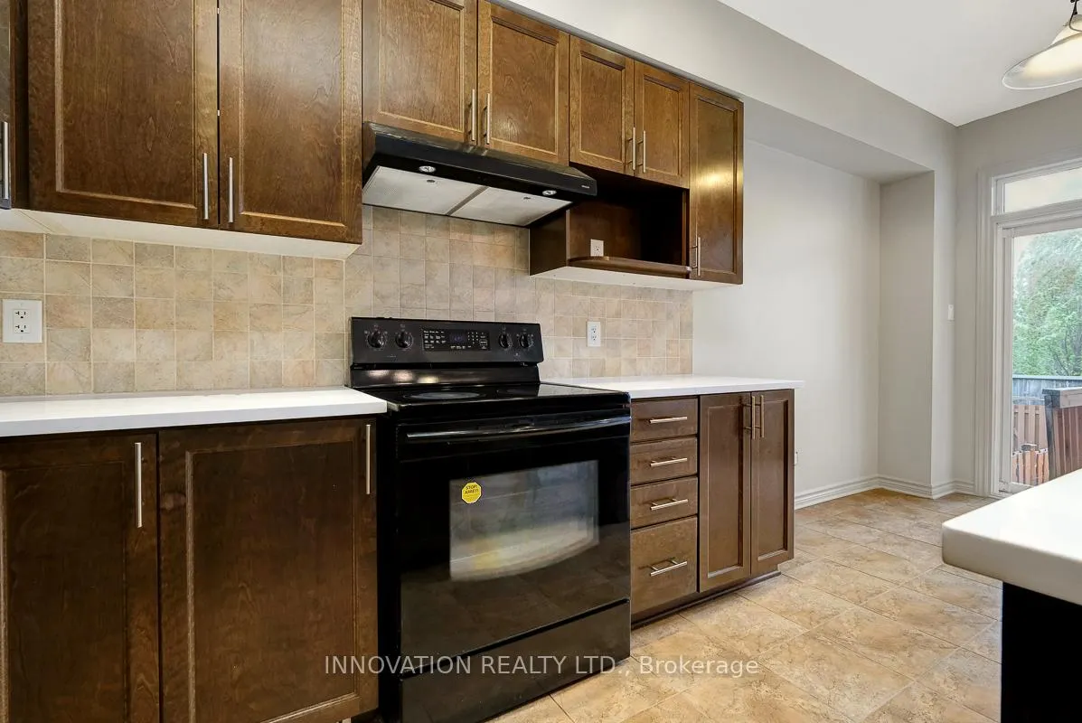 Photo 19 of 812 Fletcher Circle, Ottawa, Kanata - Kanata Lakes/Heritage Hills — HOMEH
