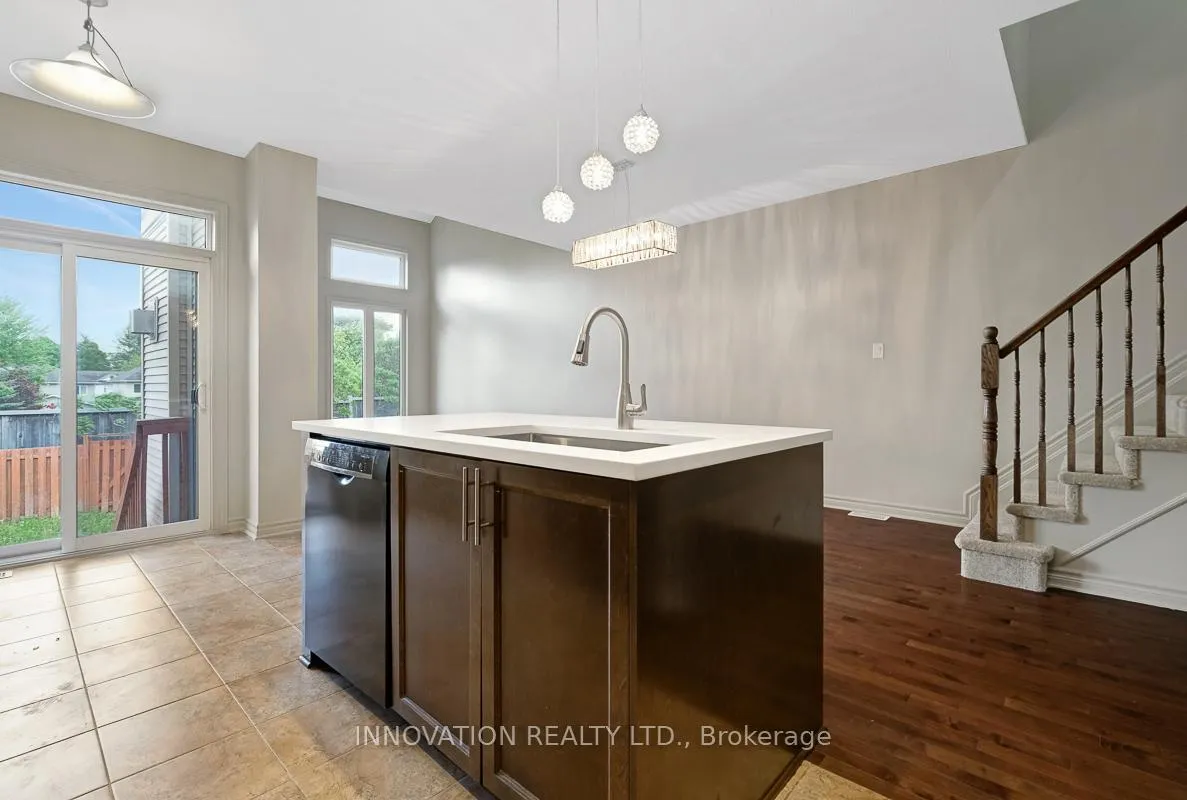 Photo 20 of 812 Fletcher Circle, Ottawa, Kanata - Kanata Lakes/Heritage Hills — HOMEH