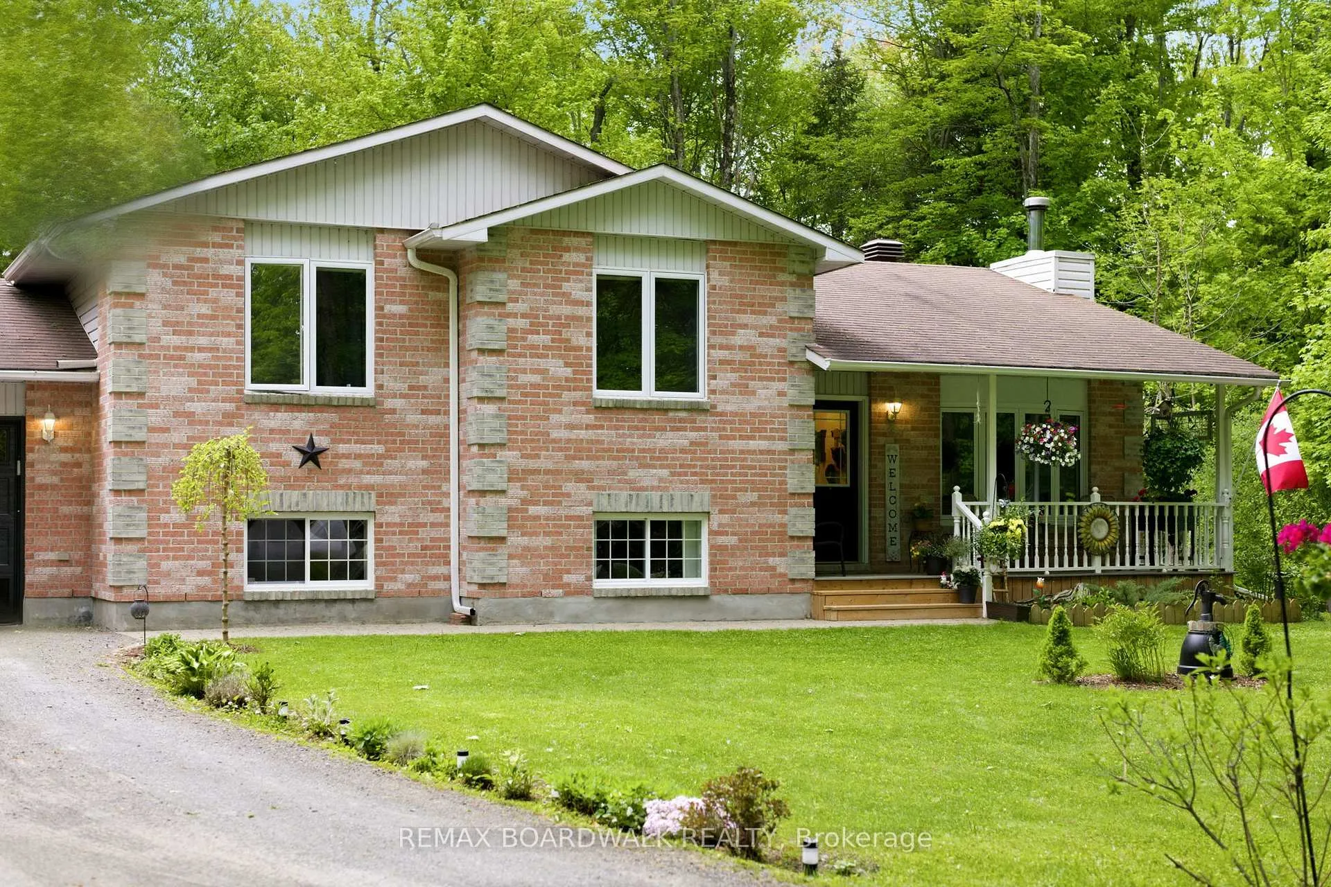 Photo 3 of 133 Hummingbird Lane, Beckwith, Beckwith Twp — HOMEH