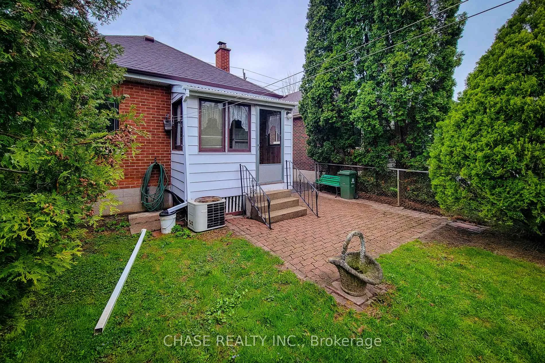 Photo 6 of 187 Paradise Road N, Hamilton, Westdale — HOMEH