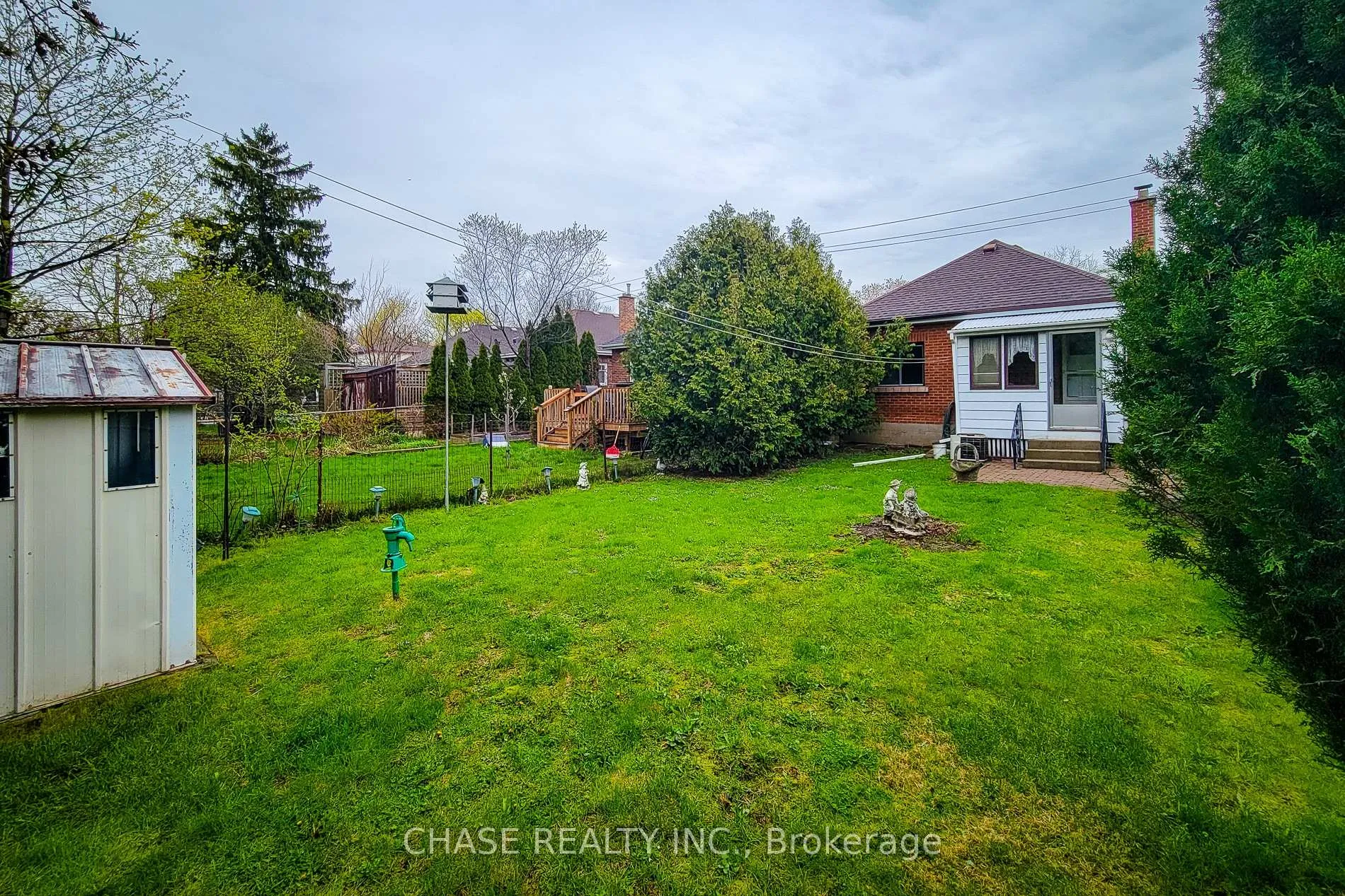Photo 10 of 187 Paradise Road N, Hamilton, Westdale — HOMEH