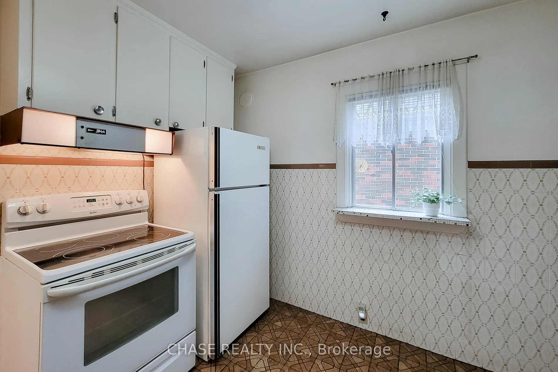 Photo 32 of 187 Paradise Road N, Hamilton, Westdale — HOMEH