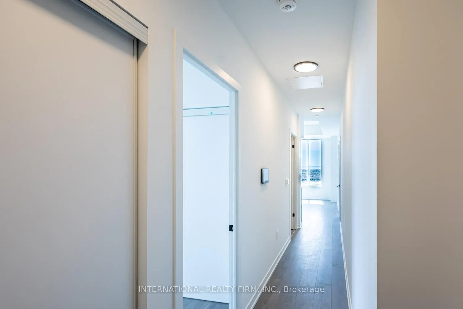 Photo 5 of Unit D1609, 4878 Power Common, Burlington, Alton — HOMEH