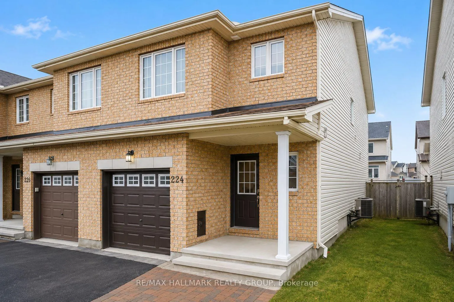 Photo 2 of 224 Lamplighters Drive, Ottawa, Barrhaven - Cedargrove/Fraserdale — HOMEH