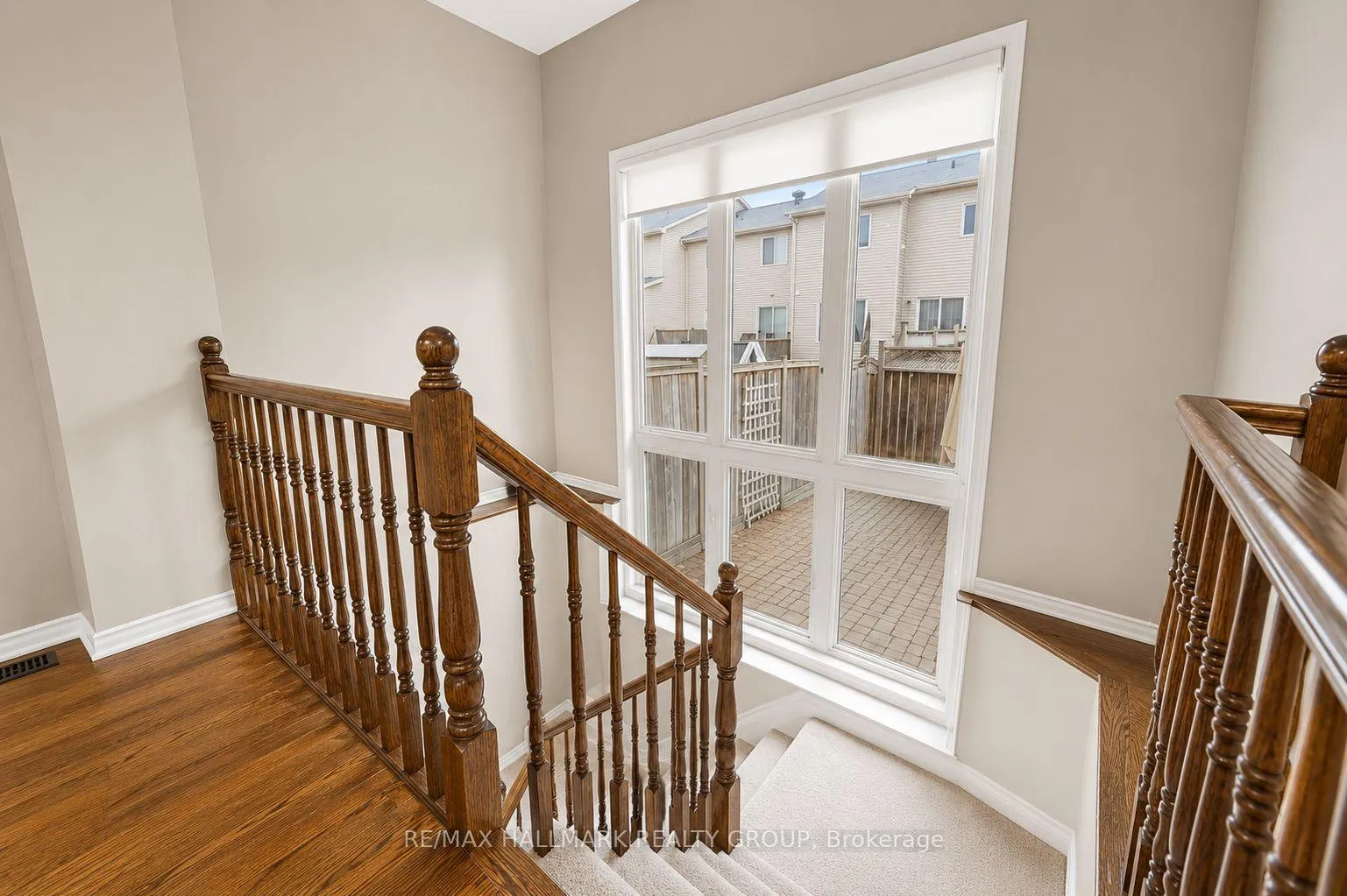 Photo 8 of 224 Lamplighters Drive, Ottawa, Barrhaven - Cedargrove/Fraserdale — HOMEH