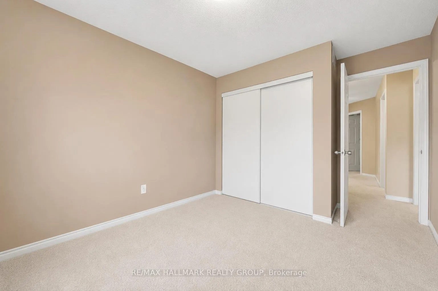 Photo 21 of 224 Lamplighters Drive, Ottawa, Barrhaven - Cedargrove/Fraserdale — HOMEH