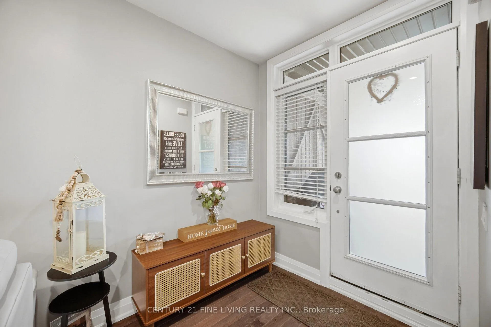 Photo 4 of Unit 49, 8167 Kipling Avenue, Vaughan, West Woodbridge — HOMEH