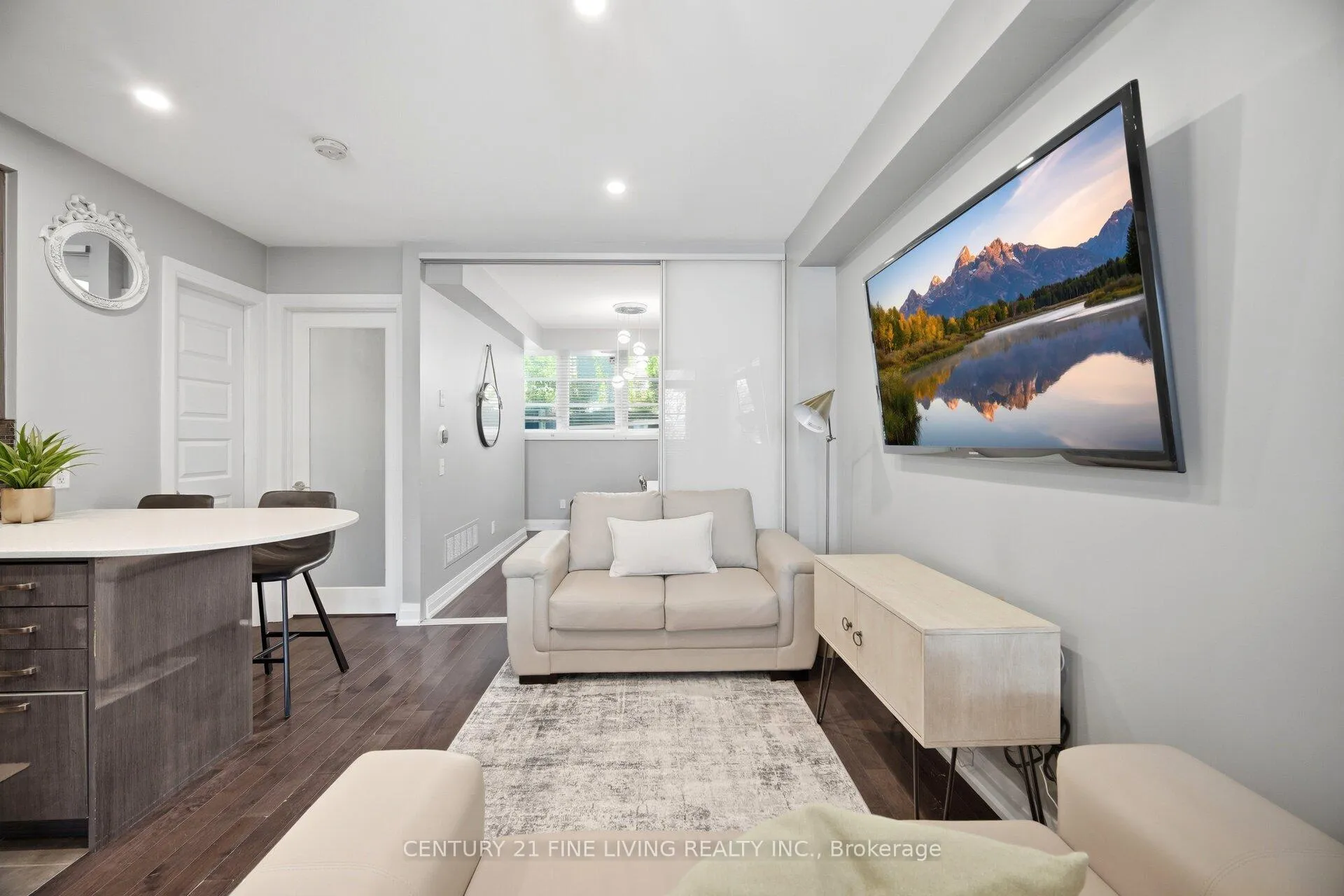 Photo 7 of Unit 49, 8167 Kipling Avenue, Vaughan, West Woodbridge — HOMEH