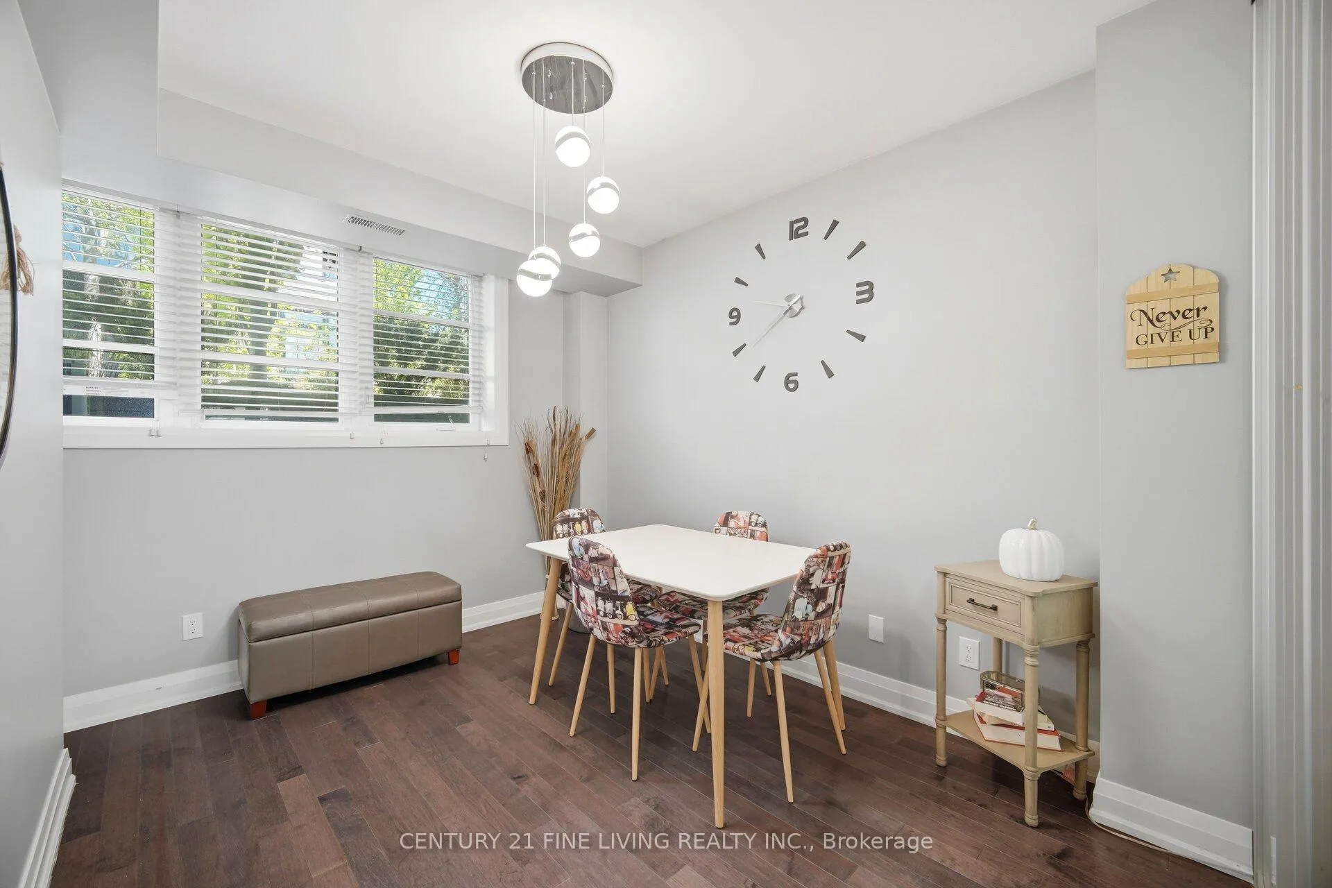 Photo 8 of Unit 49, 8167 Kipling Avenue, Vaughan, West Woodbridge — HOMEH