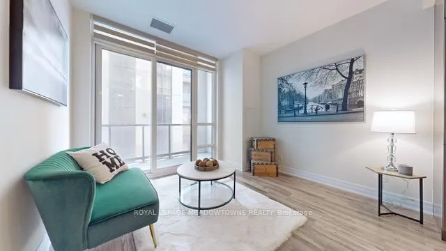 Photo 4 of Unit 208, 9085 Jane Street, Vaughan, Concord — HOMEH