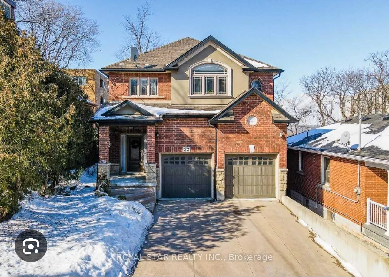 Photo 1 of 32 Mountwood Avenue, Hamilton, Corktown — HOMEH