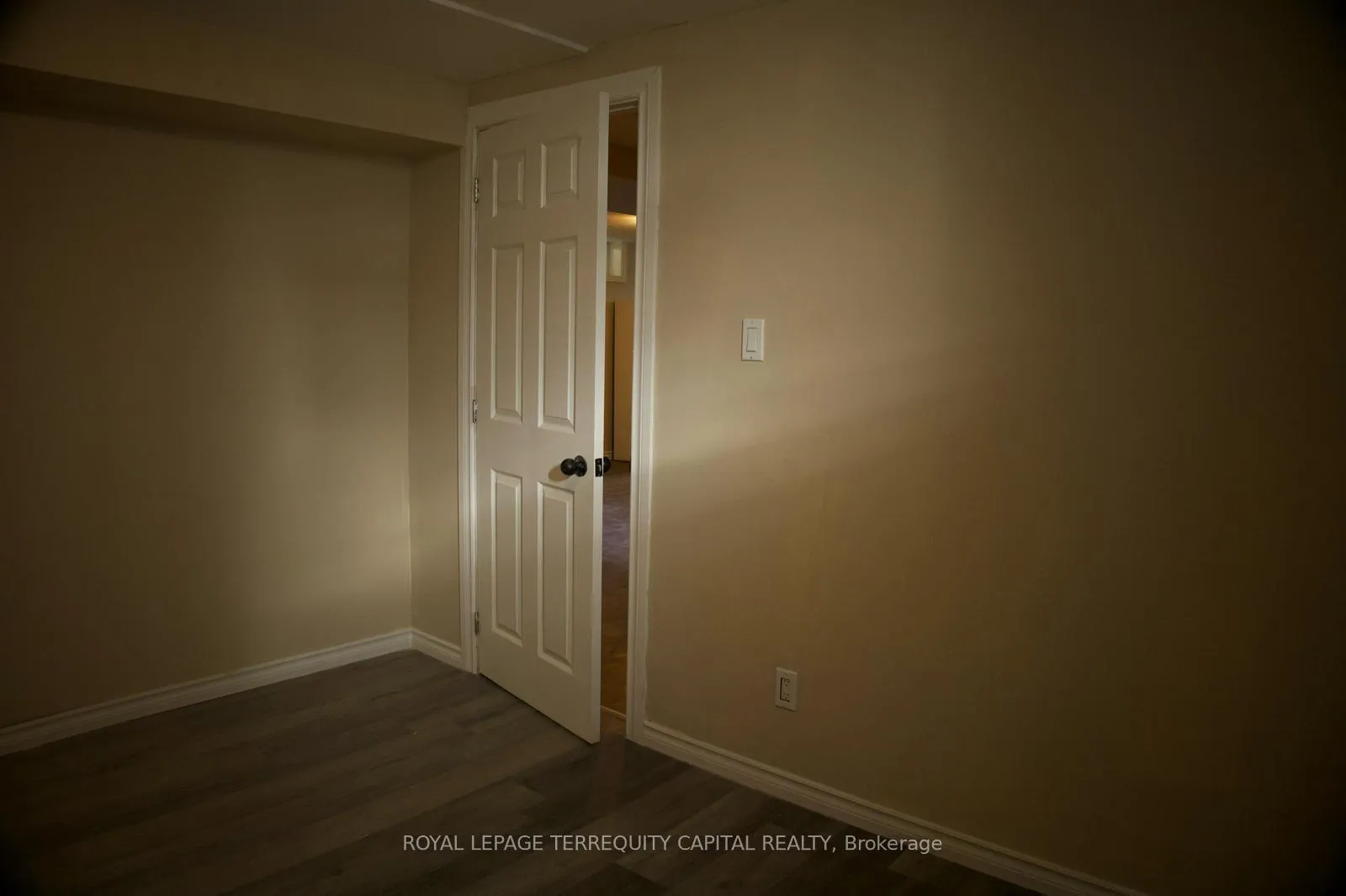 Photo 2 of Unit Lower, 73 Hickory Heights Crescent, Kitchener, Forest Hill — HOMEH