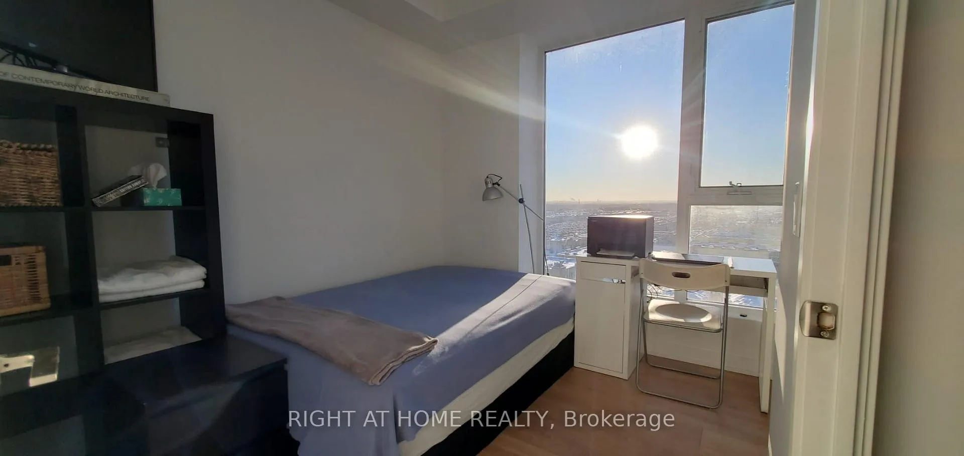 Photo 8 of Unit 1124, 498 Caldari Road, Vaughan, Concord — HOMEH