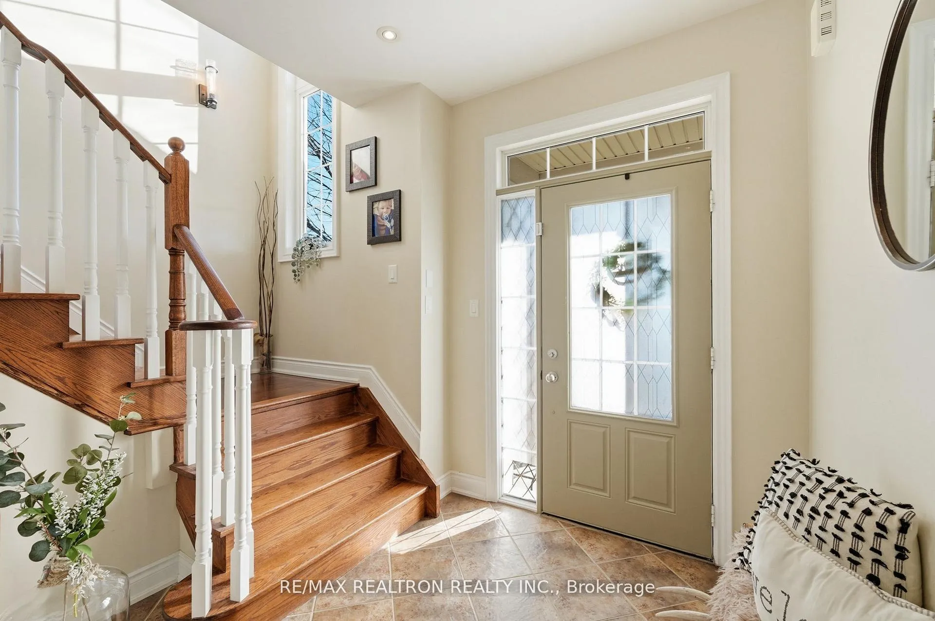Photo 3 of 41 Christy Drive, Wasaga Beach — HOMEH