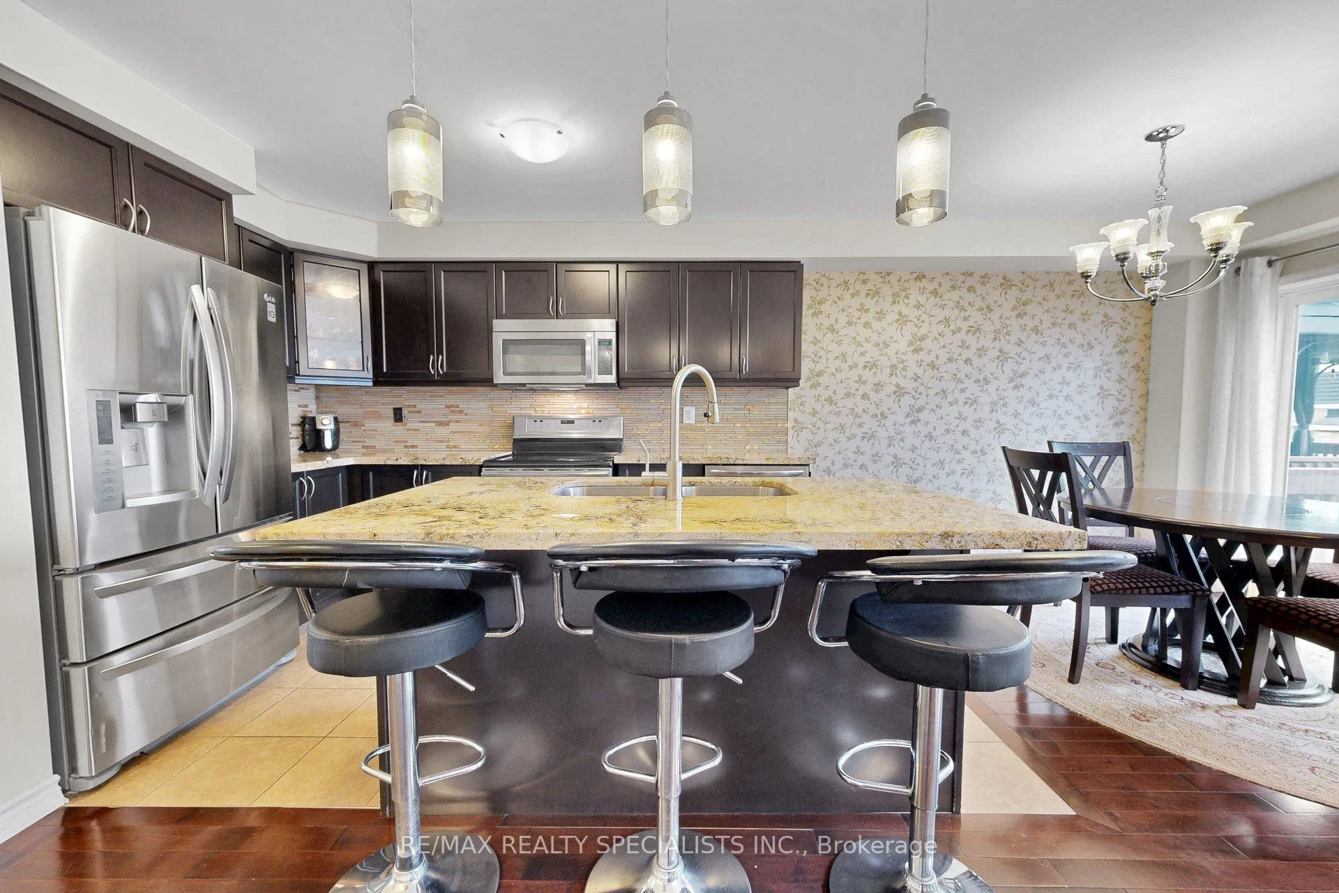 Photo 10 of 17 Leblanc Crescent, Brampton, Northwest Brampton — HOMEH