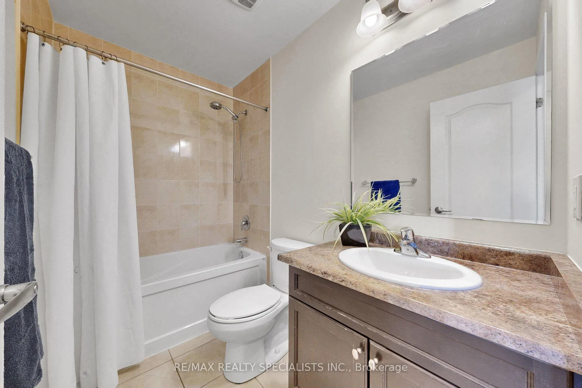 Photo 30 of 17 Leblanc Crescent, Brampton, Northwest Brampton — HOMEH