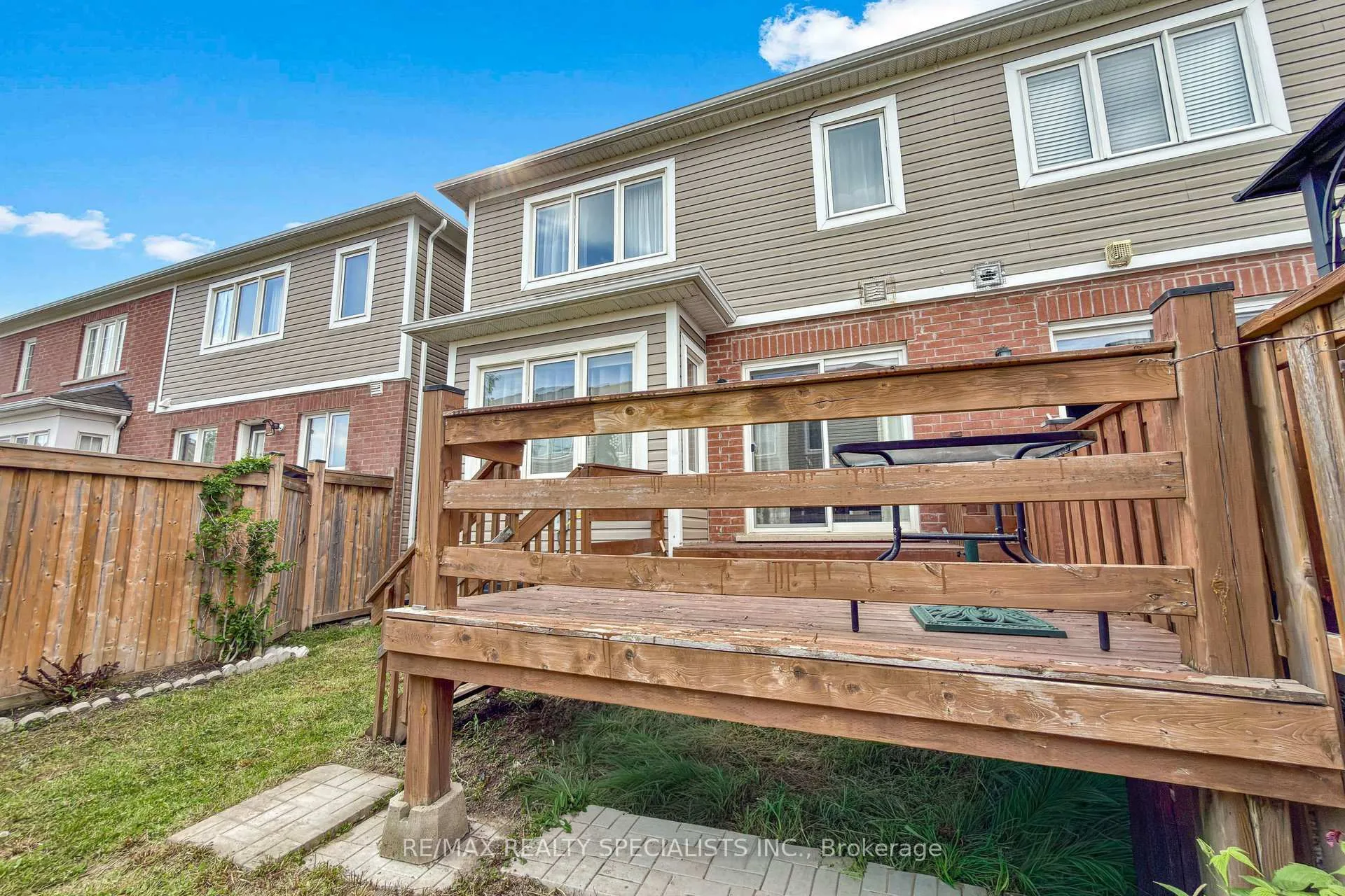 Photo 37 of 17 Leblanc Crescent, Brampton, Northwest Brampton — HOMEH