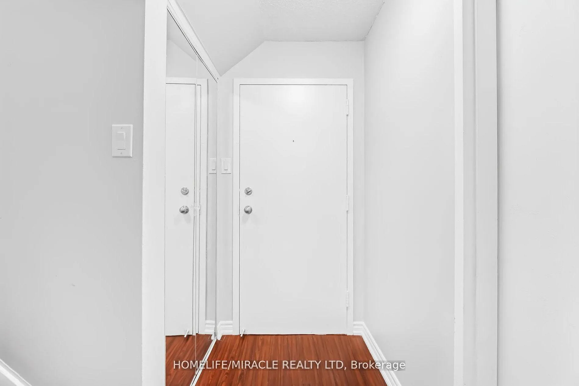 Photo 3 of Unit 103, 140 Ling Road, Scarborough, West Hill — HOMEH