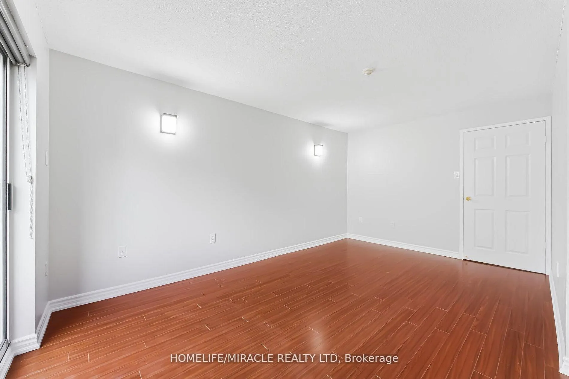 Photo 8 of Unit 103, 140 Ling Road, Scarborough, West Hill — HOMEH